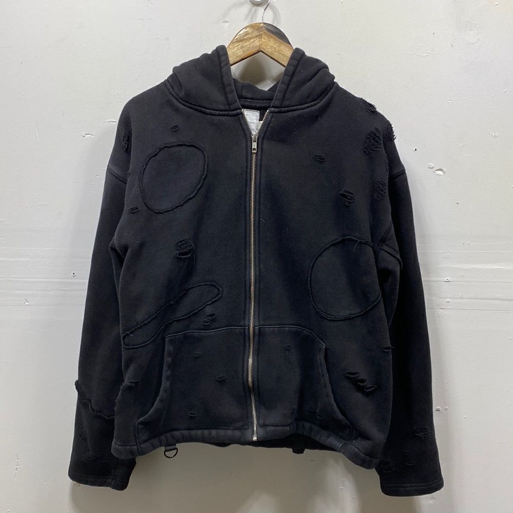 Gokyo Ri Distressed Full Zip Hoodie Medium